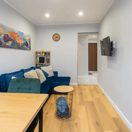 Spodek Citylight By Bookinghost